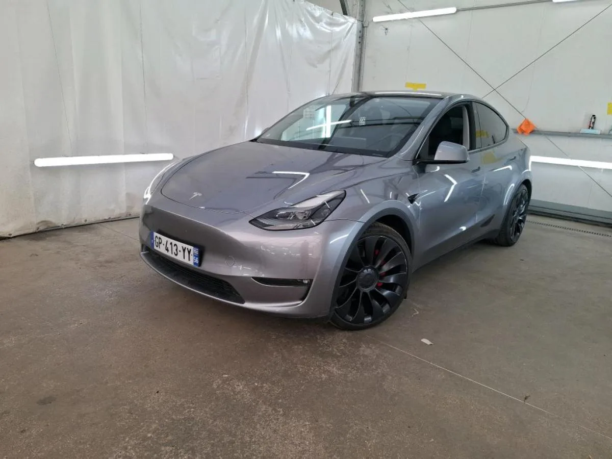 Tesla Y SUV Performance Dual Motor AWD